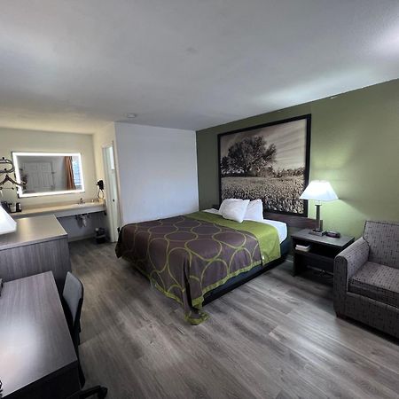 Super 8 By Wyndham Fredericksburg Hotell Eksteriør bilde