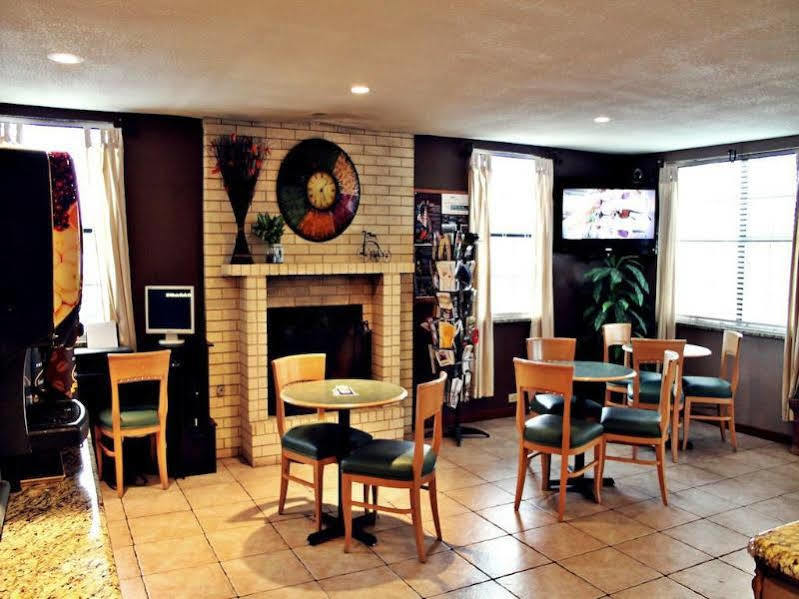 Super 8 By Wyndham Fredericksburg Hotell Eksteriør bilde