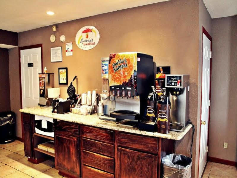Super 8 By Wyndham Fredericksburg Hotell Eksteriør bilde